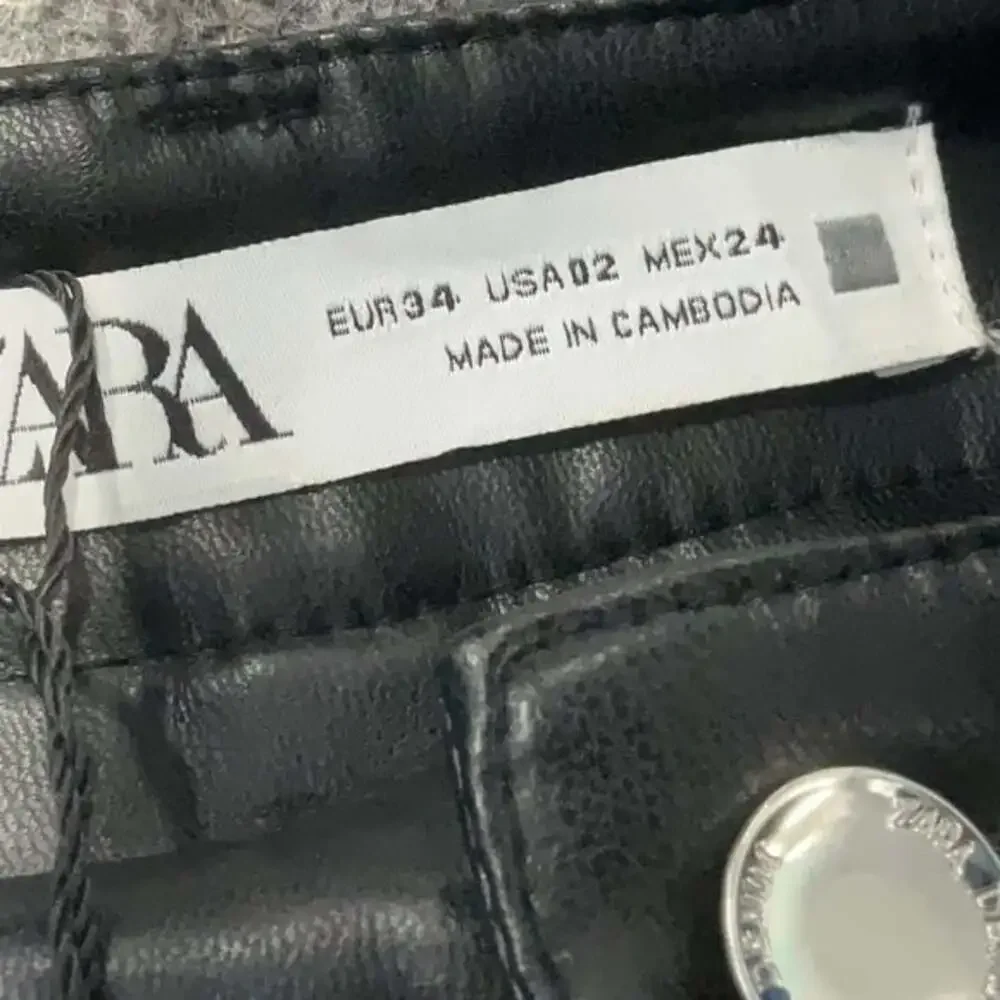 Zara Straight Faux Leather Pants Size 2 New - Picture 3 of 5